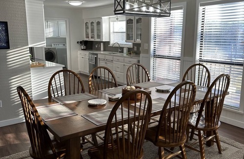 Leon County House | A Dream Come True Lake House - The prettiest sunset view on the lake!
