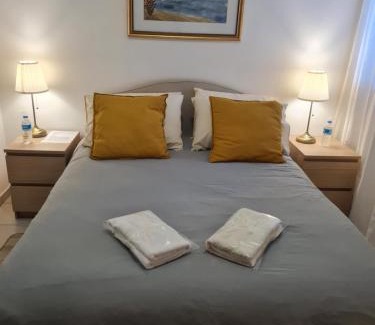 Ra'ananna House | A Dream Place in Raanana, up to 5 guests - Swimming Pool - Jacuzzi & Gym