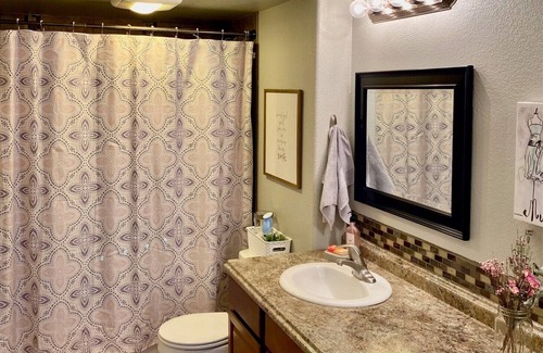 Northgate Apartment | A few minutes from the Air Force Academy and Fox Run Park with Hot Tub