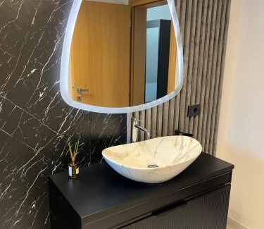 Borsa Villa | A Frame Belvedere