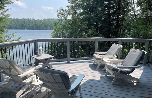 Val-des-Monts Cottage | A-Frame Cottage on Lac Bataille, Val-des-Montsn
