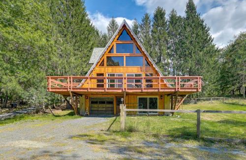 Town of Grafton House | A-Frame Retreat Next to Grafton Lakes St Park