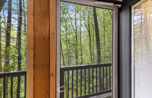 Pine Ridge Apartment | A-Frames Under the Canopy - Multi-Cabin Retreat