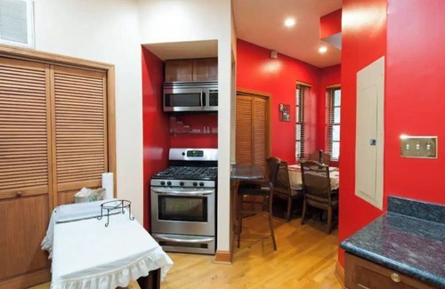 Near Northeast Apartment | A Good Place To Stay!
