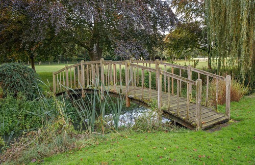 East Dereham Cottage | A grand 11 bedroom Victorian property, which sleeps 26 people.