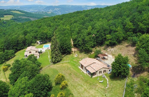 Acqua Loreto Villa | A Great Villa and a Cozy Cottage sleeps 10 with 6 bathroom and 2 pools! Amazing!