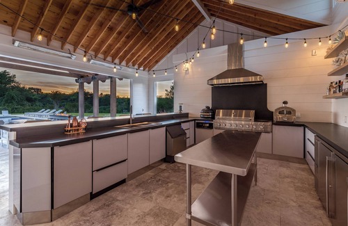 Water Mill House | A Hampton resort lifestyle with private vineyard