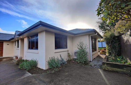 Invercargill House | A Haven in the Heart of the City