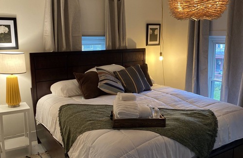 Earlville Condo | A Hidden Gem named Casa D'Oro