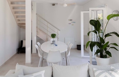 Nea Makri Villa | A Homes Greece - Beach Villa Retreat Athens
