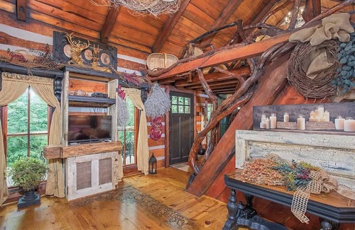 Park City Cabin | A Kentucky Cabin - Cozy Secluded Cabin One Mile From Mammoth Cave National Park