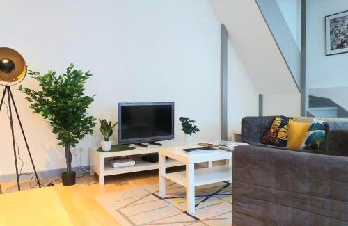 Bourges Apartment | A la Grosse Armée - Dans hôtel particulier, hypercentre avec garage, au calme