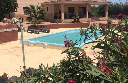 Daya Nueva Villa | A large familiy poolvilla with a lot of Privacy