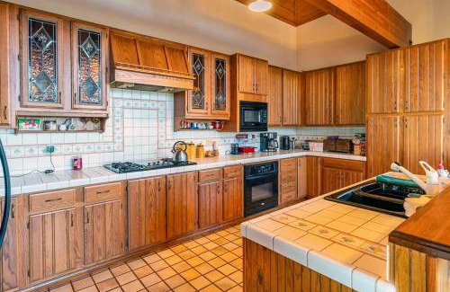 Julian House | A LIVING CANVAS Amazing Lake View Custom Home