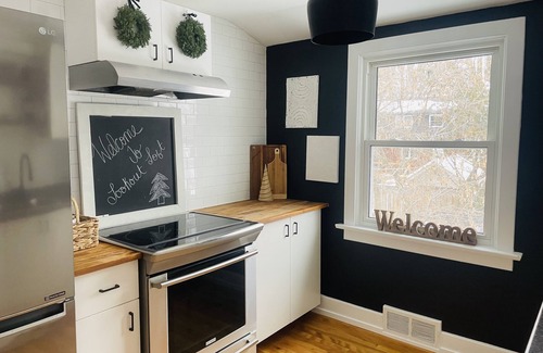 Huntsville Apartment | A loft retreat on a private street within walking distance to downtown!
