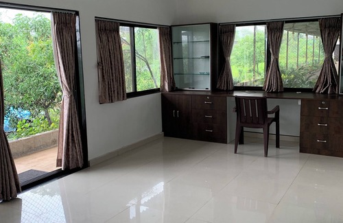 Igatpuri Cottage | A lovely and cozy Farm Cottage amidst nature where you can be yourself!