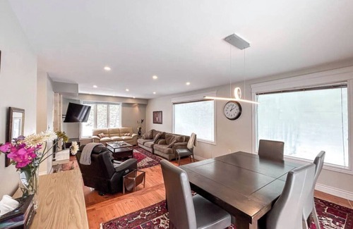 Aylmer House | A Luxurious 5-Bedroom Oasis