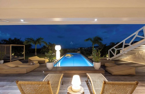 Bellevue Villa | A luxurious haven reimagined for ultimate comfort