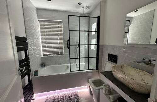Underhill Apartment | A luxury 2 bedroom apartment