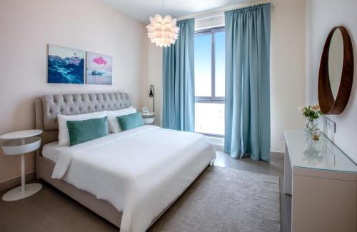 Muharraq Apartment | A Luxury Aprt 2 bedrooms Balcony with wonderful view Mall access hi speed WIFI Beach access & much more for Family Only