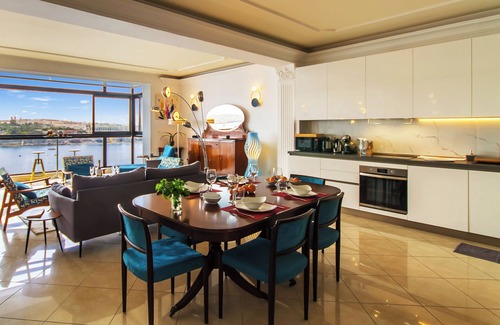 Sliema Apartment | A Magnificent Sunny Seafront Apart Sliema, Tas Sliema, Malta