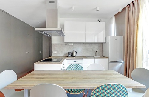 Quartier de la Goutte-d'Or Apartment | A Modern 2/3 BDR with parking at La Chapelle