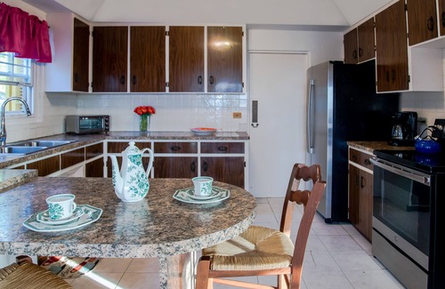 Southampton House | [A]MOUR HEART OF HOSPITALITY!