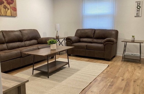 Normal Apartment | A Normal Townhouse 2 Bed 1.5 Bath 1 Mile To ISU