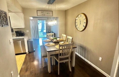 Sarasota House | A Peaceful Family Friendly Home in Sarasota Fla, Legacy Trail/Pinecraft