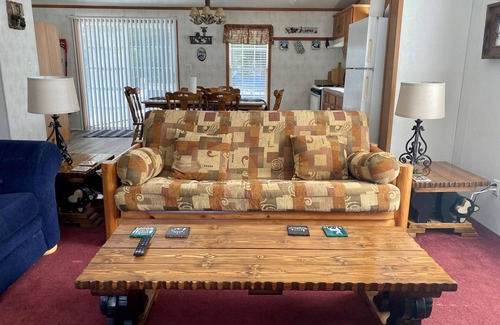 Athelstane Cottage | A peaceful Northwoods cottage with direct trail access.