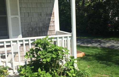 Brewster House | A picture perfect Cape Cod cottage