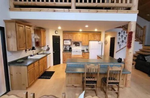 Ruidoso Cabin | A Place for Royalty!