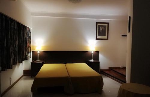 Sao Sebastiao da Pedreira House | A Ponte Marques de Pombal