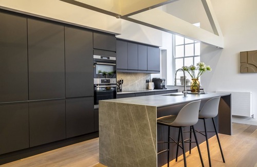 Bootham Apartment | A premium stay that sleeps 4 guests in 2 bedrooms