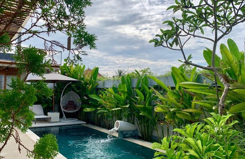 Medahan Villa | A private 200sqm entire villa, pool & rooftop with rice field view