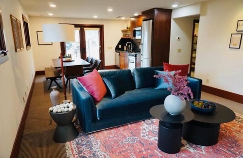 Mission Valley Apartment | A Private Gated Estate