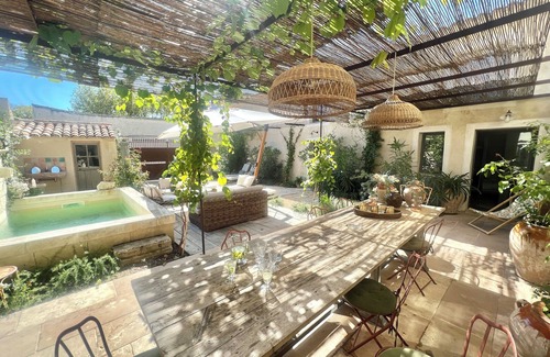Molleges House | A Provencal gem in the heart of a village with swimming pool