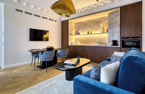 Saint-Germain-l'Auxerrois Apartment | A Refined Serviced 1-BR - Place Vendôme Louvre III