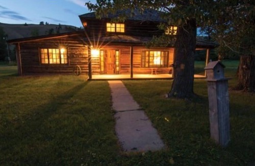 White Sulphur Springs Cabin | A Relaxing, Yet Unique and Memorable Montana Ranch Experience