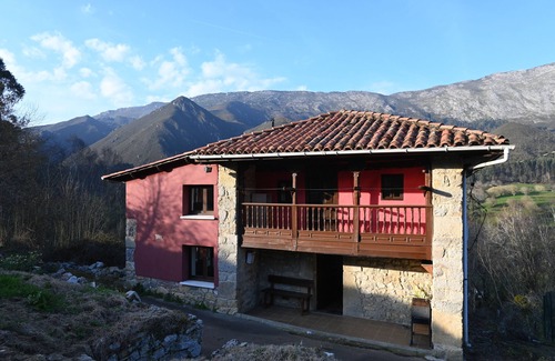 Mestas Cottage | A Retreat in Nature - Sea and Mountain, Llanes.
