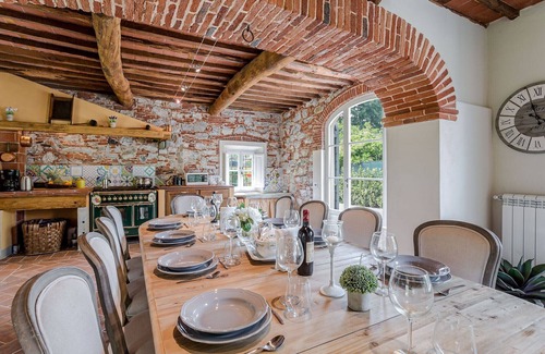 Monte San Quirico Villa | A Romantic Farmhouse with Pool in 10 mins walk away from the Walls of Lucca