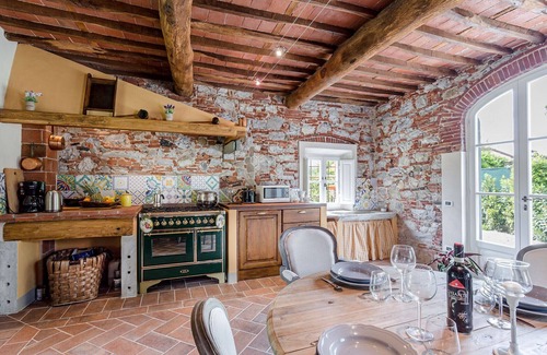 Monte San Quirico Villa | A Romantic Farmhouse with Pool in 10 mins walk away from the Walls of Lucca