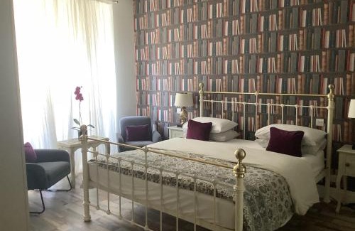 New Town House | A Room in the City - West