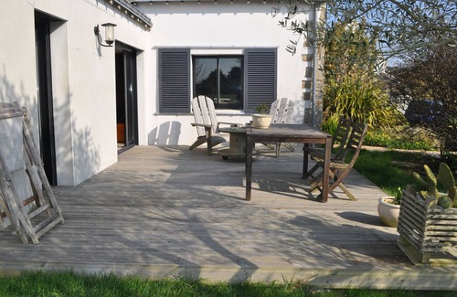 Ploemeur House | A sea and countryside