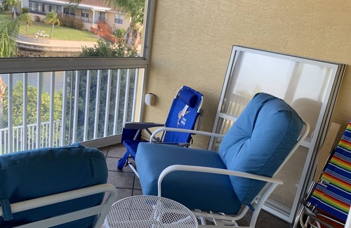 New Port Richey House | A Seaside Waterfront Rental - 3 Bedrooms, 2 Full baths with beautiful sunsets!