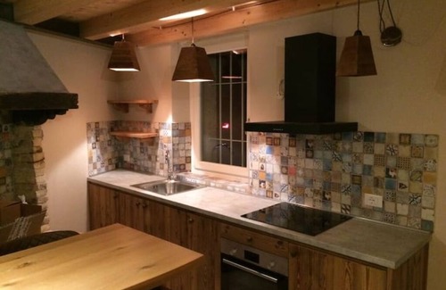 Caprino Veronese Apartment | A short distance from Lake Garda surrounded by greenery stands RedHouse