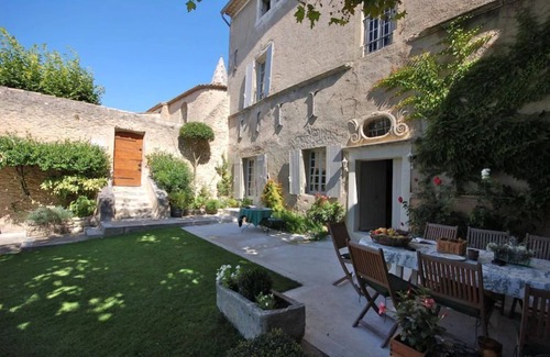 Cabrieres-d'Avignon House | A SLICE OF FRENCH LUXURY-THE VILLAGES OF LUBERON-GORDES,BONNIEUX,MENERBES