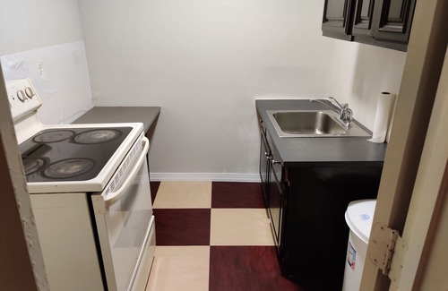 Randallstown House | A spacious furnished 1bdr basement apartment.