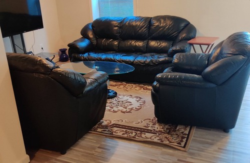 Randallstown House | A spacious furnished 1bdr basement apartment.