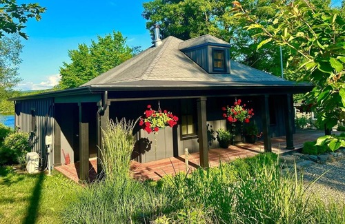Averill Park Cabin | A spectacularly charming LAKE HOUSE on gorgeous Burden Lake!